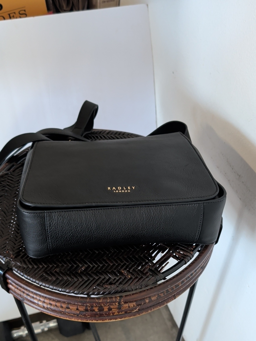Radley London Flapover Crossbody Bag Pebbled Leather Black Long Strap - Picture 3 of 16